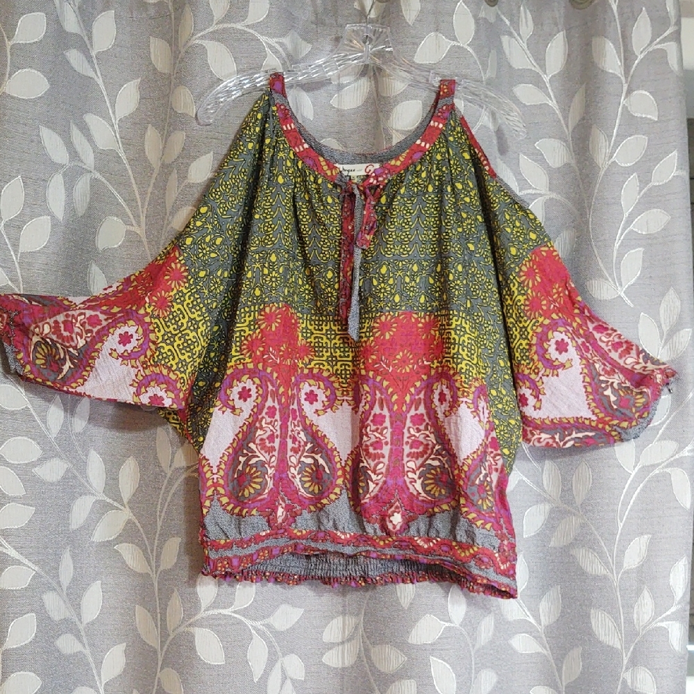 Umgee Cold Shoulder Bohemian Women's Top size M
